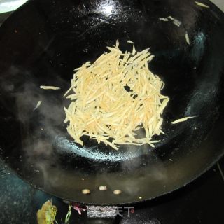 红薯丝煎蛋的做法步骤：5