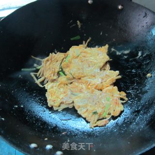 红薯丝煎蛋的做法步骤：9
