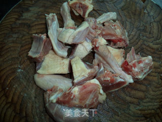 花生米蒸鸭的做法步骤：1