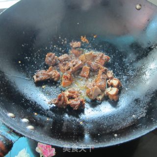 烤鸭炒白菜梗子的做法步骤：4