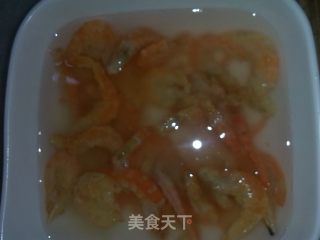 西芹拌虾仁的做法步骤：3