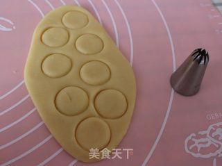 花朵饼干的做法步骤：5