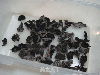 凉拌木耳（快发木耳小妙招）的做法步骤：3