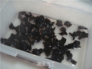 凉拌木耳（快发木耳小妙招）的做法步骤：4