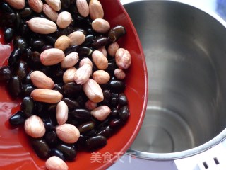 花生黑豆浆的做法步骤：2