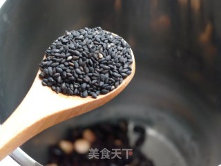 花生黑豆浆的做法步骤：3