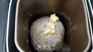 奶香黑芝麻全麦吐司的做法步骤：3