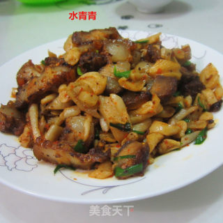 萝卜干炒腊肉的做法步骤：9