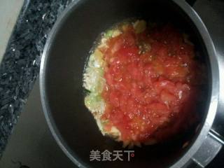 鸭蛋番茄疙瘩汤的做法步骤：2