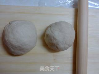 可爱猪仔包的做法步骤：1