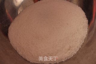 蛋白椰丝球的做法步骤：1