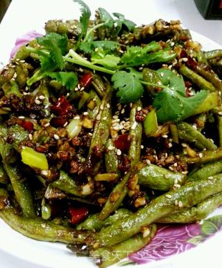干煸豆角的做法步骤：6