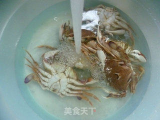 清炒花蟹的做法步骤：2