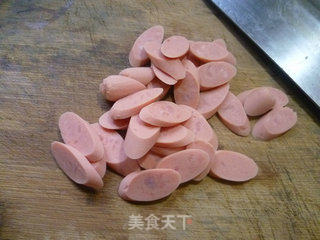 火腿肠圆白菜面片汤的做法步骤：2