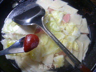 火腿肠圆白菜面片汤的做法步骤：10