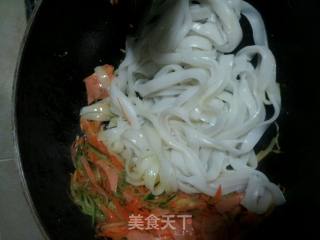 炒河粉的做法步骤：7