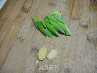 渍菜粉（酸菜猪肉炖粉条）的做法步骤：2