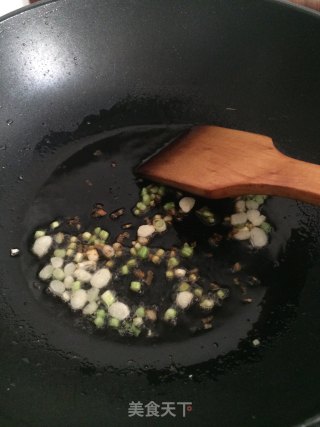 荠菜饺子的做法步骤：3