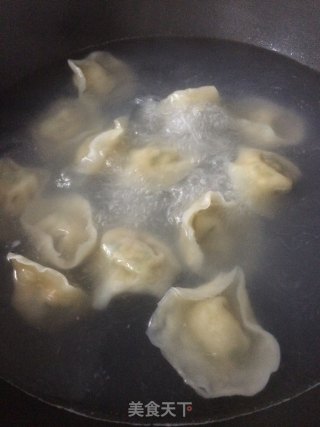 荠菜饺子的做法步骤：12