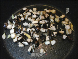 麻香香菇鸡腿丁的做法步骤：17