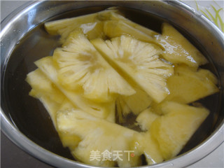 奶香蜜汁烤菠萝的做法步骤：5