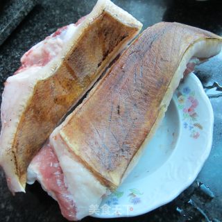 橙香腊肉的做法步骤：1