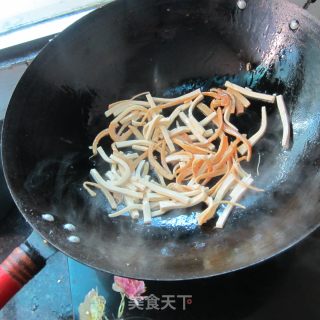 火腿鱿鱼豆腐丝的做法步骤：3