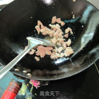 南瓜肉丁的做法步骤：3