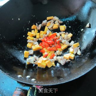南瓜肉丁的做法步骤：5