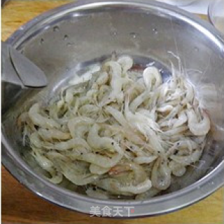 【香炸小虾】--------唇齿留香的小吃的做法步骤：2