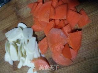 蒜香丝瓜脆皮汤的做法步骤：2