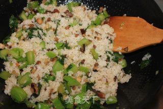 芥菜炒饭的做法步骤：4