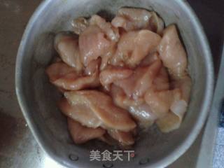 鸡肉杂蔬烧烤的做法步骤：1