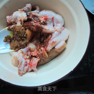 熏咖喱猪脸皮的做法步骤：6