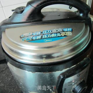 豆香东坡肉的做法步骤：6