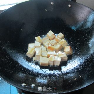 红薯丁烧豆腐的做法步骤：4