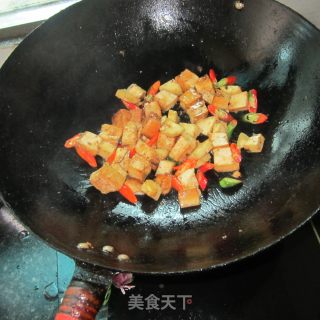 红薯丁烧豆腐的做法步骤：6