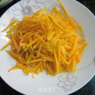 老南瓜丝煎饼的做法步骤：2