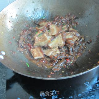 咸菜煮肉的做法步骤：5