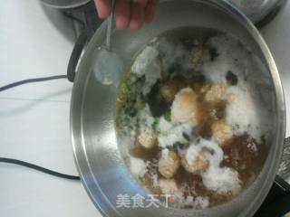 白菜肉丸粉丝煲的做法步骤：6