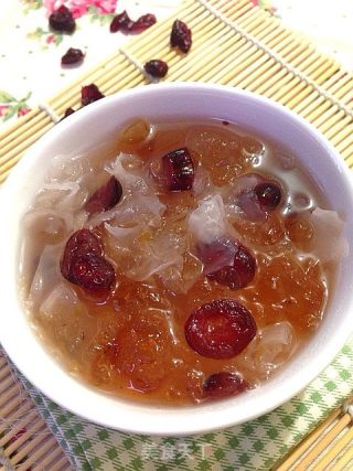 美容养颜糖水--桃胶银耳蔓越莓汤的做法步骤：7