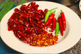 大盘鸡的做法步骤：2