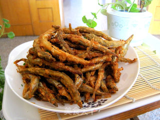 酥炸多春鱼的做法步骤：9