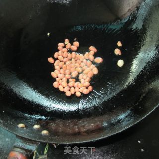 花生米肉末炒干萝卜的做法步骤：3
