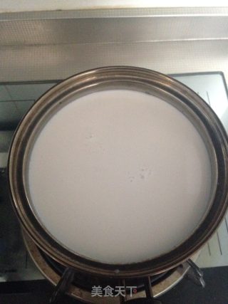 杏仁豆腐的做法步骤：1