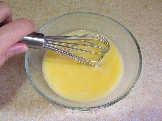 韭菜鸡蛋饼的做法步骤：2