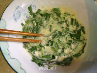 韭菜鸡蛋饼的做法步骤：5