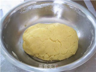 蛋黄酥饼干的做法步骤：3