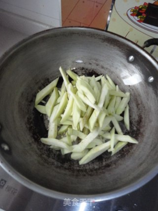 家常菜【青椒茄子】的做法步骤：5