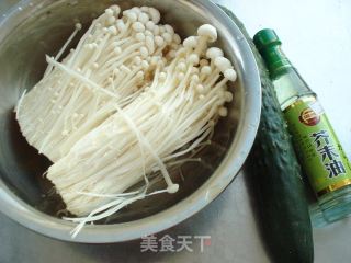 芥末金针菇的做法步骤：1